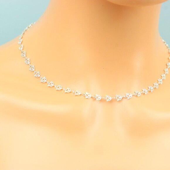 Delicate & Contemporary Necklace Chain, A Lovely Choice for Women, EVCH1861 - Picture 3 of 10